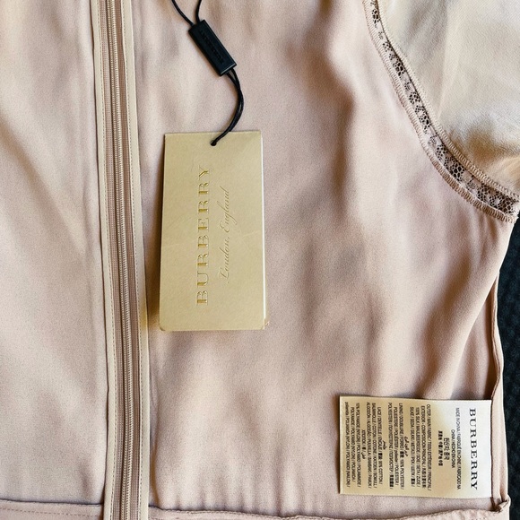 NWT $2,500 Burberry Silk Tan Long Sleeve Gown EU 36, US 02, Fits (2-4) 100 %Silk - Picture 6 of 17